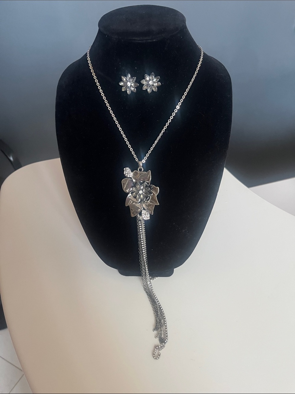 White House Black Market Silver Floral Tassel Necklace and Stud Earrings Set